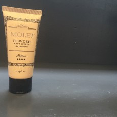 ヘアカラーをもっと楽しめるスタイリング剤　MOLET 新発売